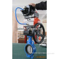Pneumatic butterfly valve with manual override